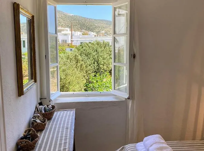 Alkyonis Sunset Kamarai